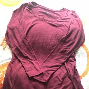 Liz Lange maternity shirt, ruched sides.